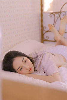 晚上一个人适合看的电影